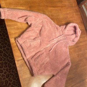 Cropped Sherpa like hoodie in pink from Aeropostale in XS